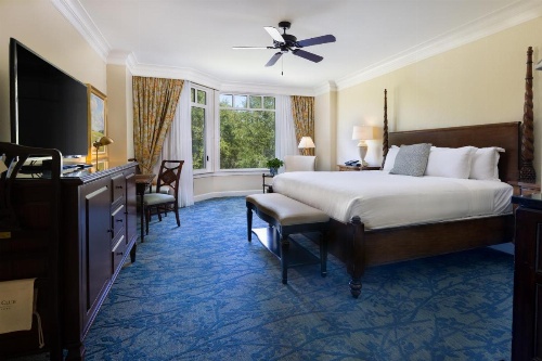 Inn and Club at Harbour Town image 37